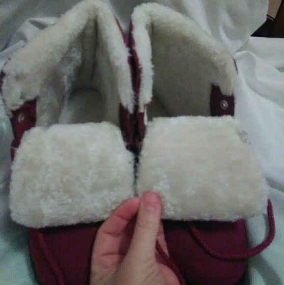 Maroon ankle boots- size 9 (fits like an 8) - Picture 2 of 5